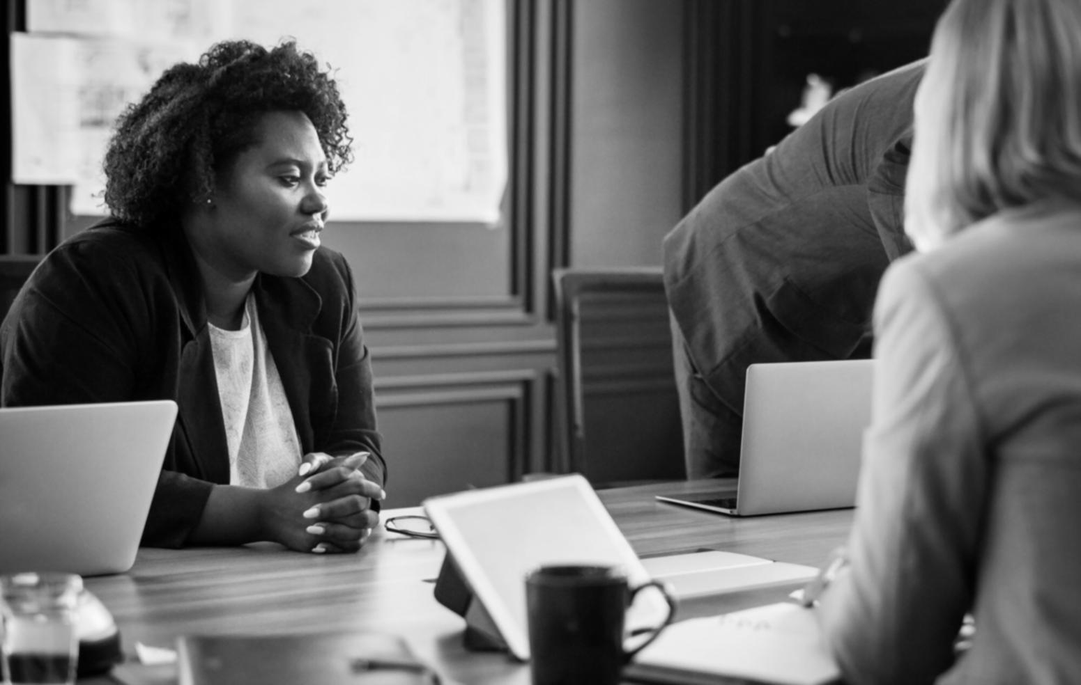 Session de formation en planification budgétaire événementielle avec analyse de scénarios réels